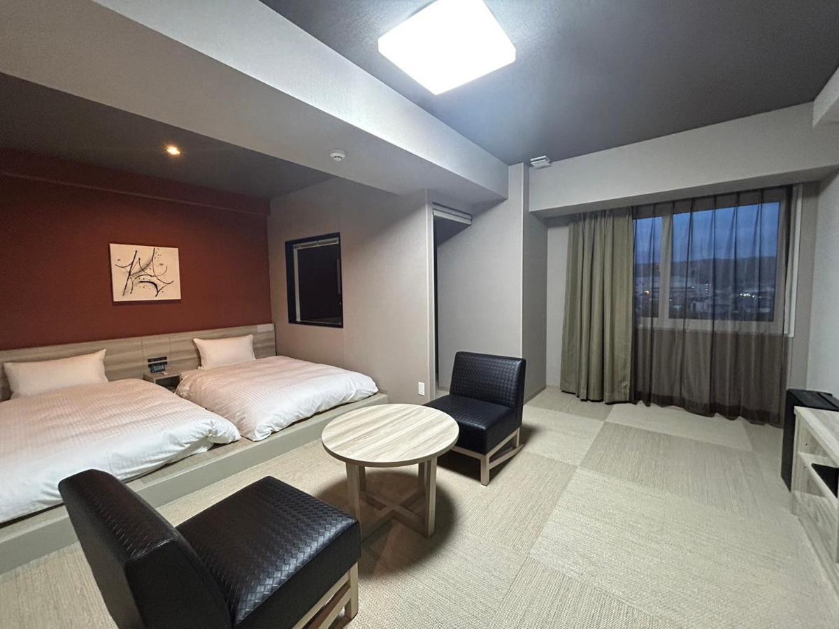Hotel Route Inn Grand تشيتشيبو المظهر الخارجي الصورة